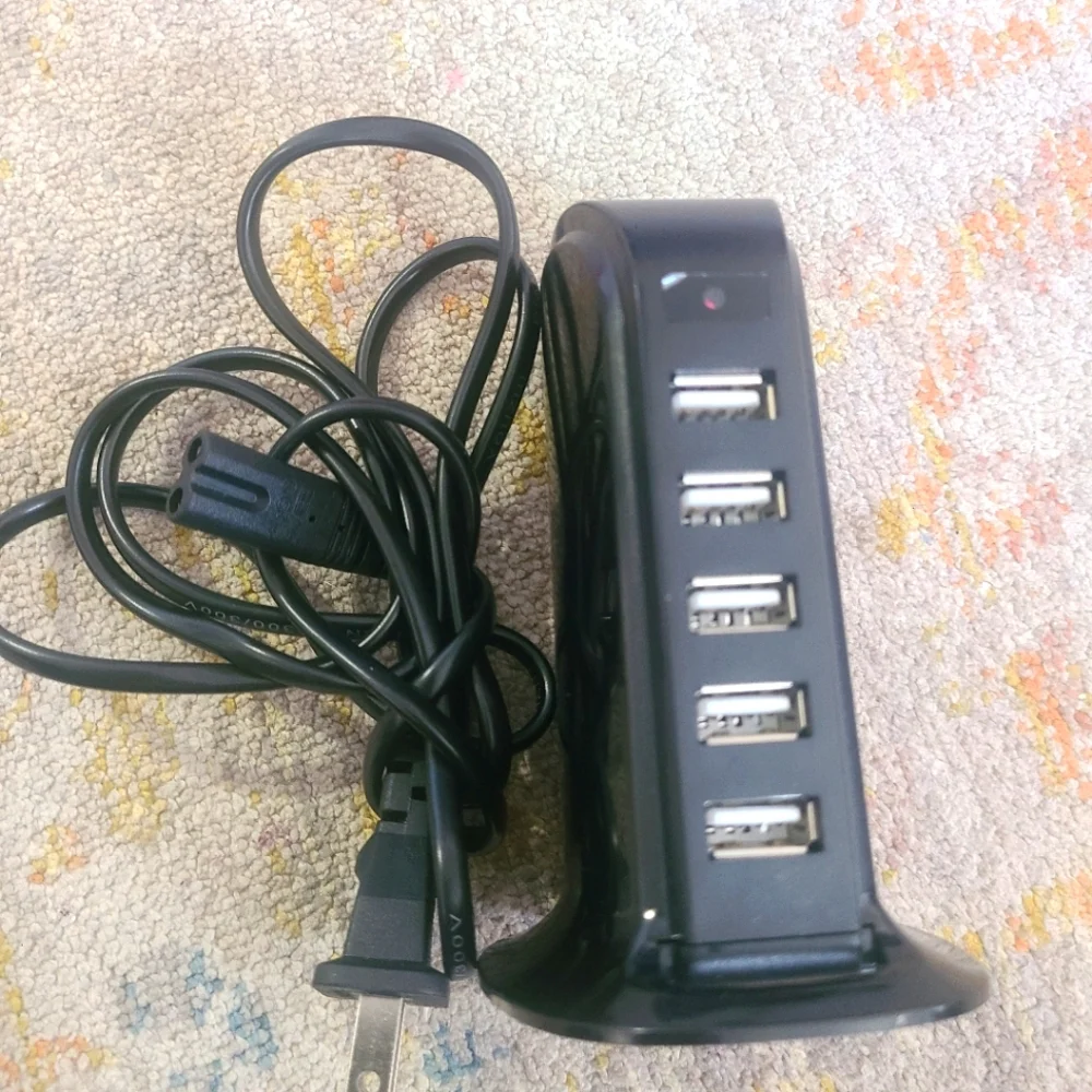 COPY - Spy camera as charger
